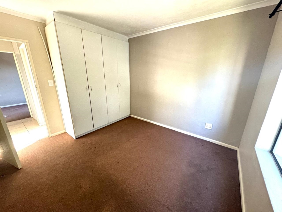 2 Bedroom Property for Sale in Silver Oaks Western Cape